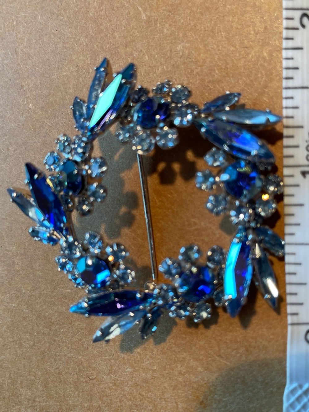 Blue Wreath Brooch